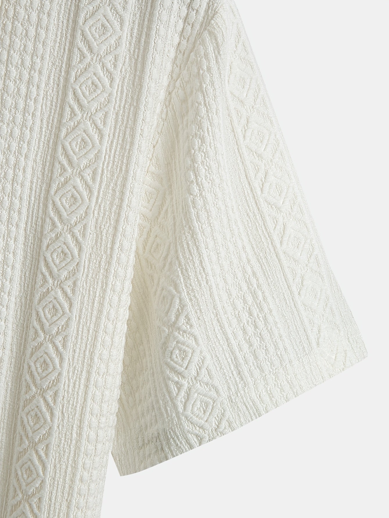 Herr Pikétröja med Texturerad Geometrisk Brodyr – Elegant och Avslappnad Stil för Vardagsbruk