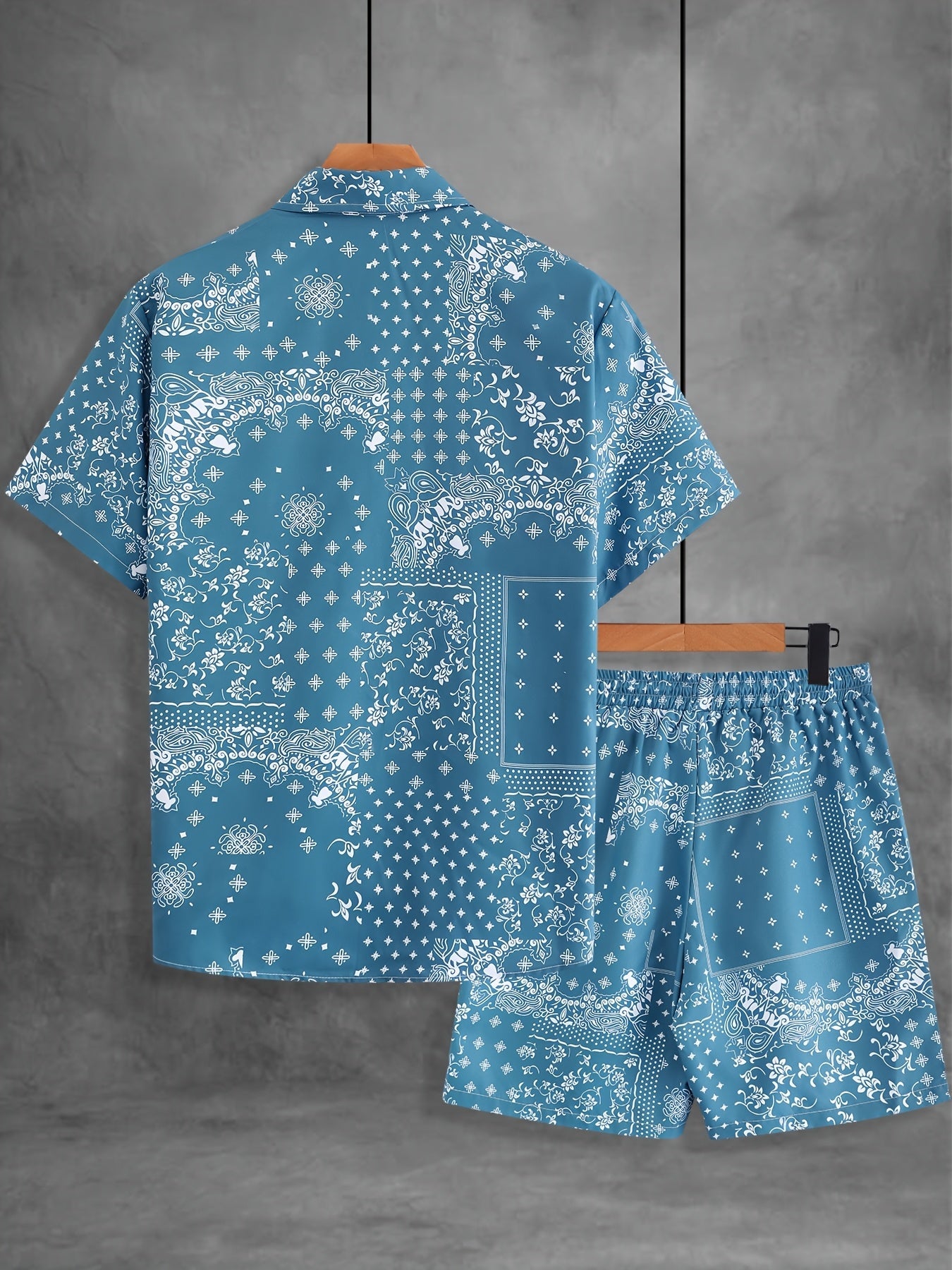 Herr Bandana-Set med Skjorta och Shorts – Avslappnad Sommarstil, Paisleymönster, Perfekt för Semester och Fritid