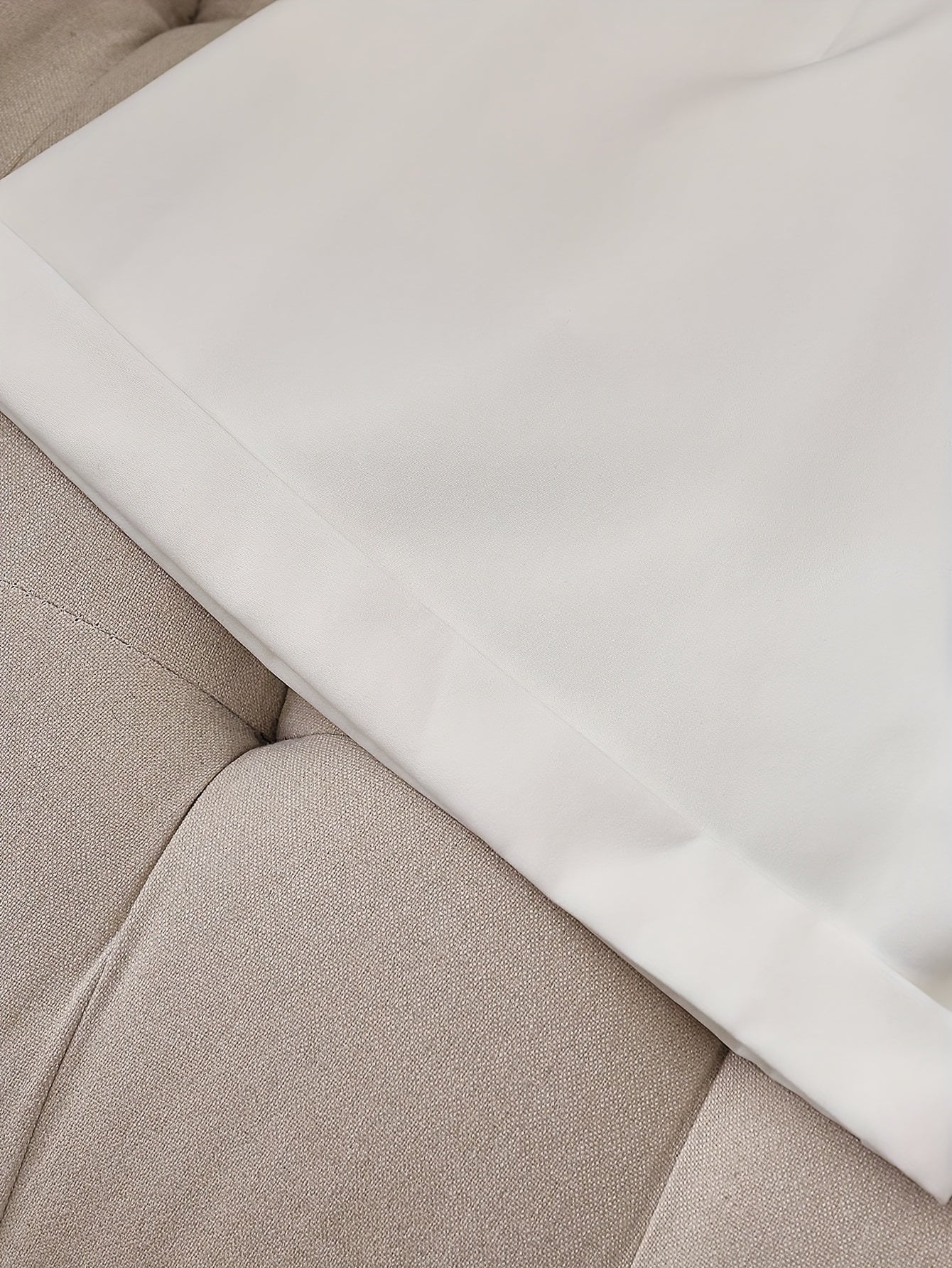 Damshorts med bälte – Elegant och stilren för sommar och vardag
