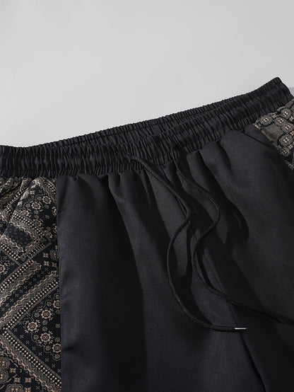 Herrshorts med grafiskt mönster och avslappnad streetwear-stil för vardagsbruk