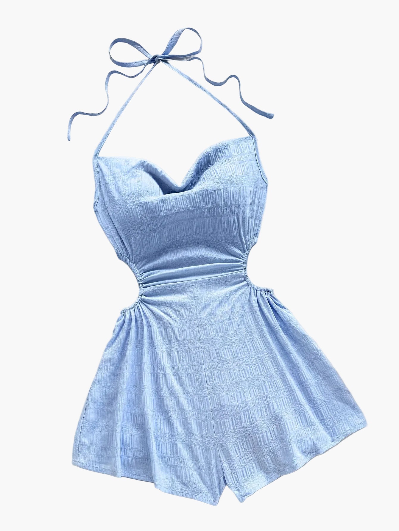 Dam Playsuit med Halterneck och Cut-Out – Trendig Sommarstil för Semester och Strand