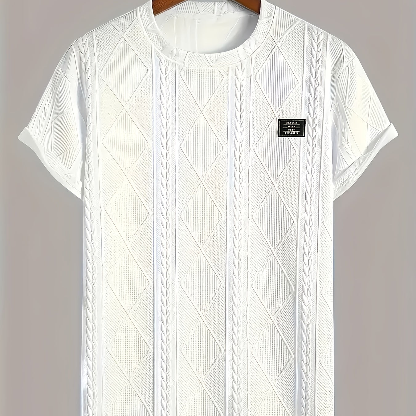 Herr T-shirt med stickad kabelmönster – Modern och avslappnad stil för vardagsbruk