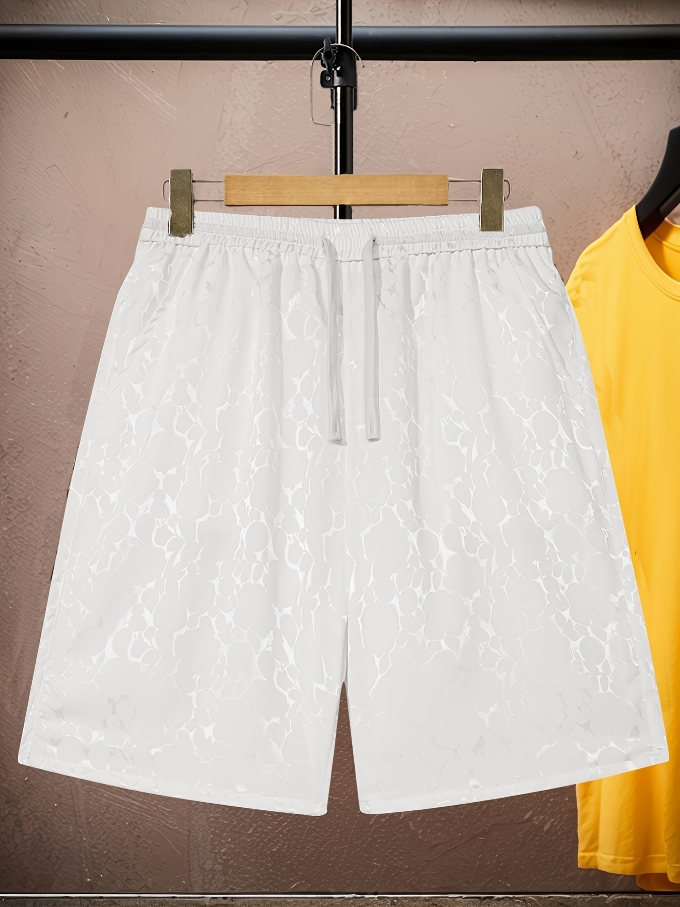 Herrshorts med jacquardmönster och blommig design – modern avslappnad stil