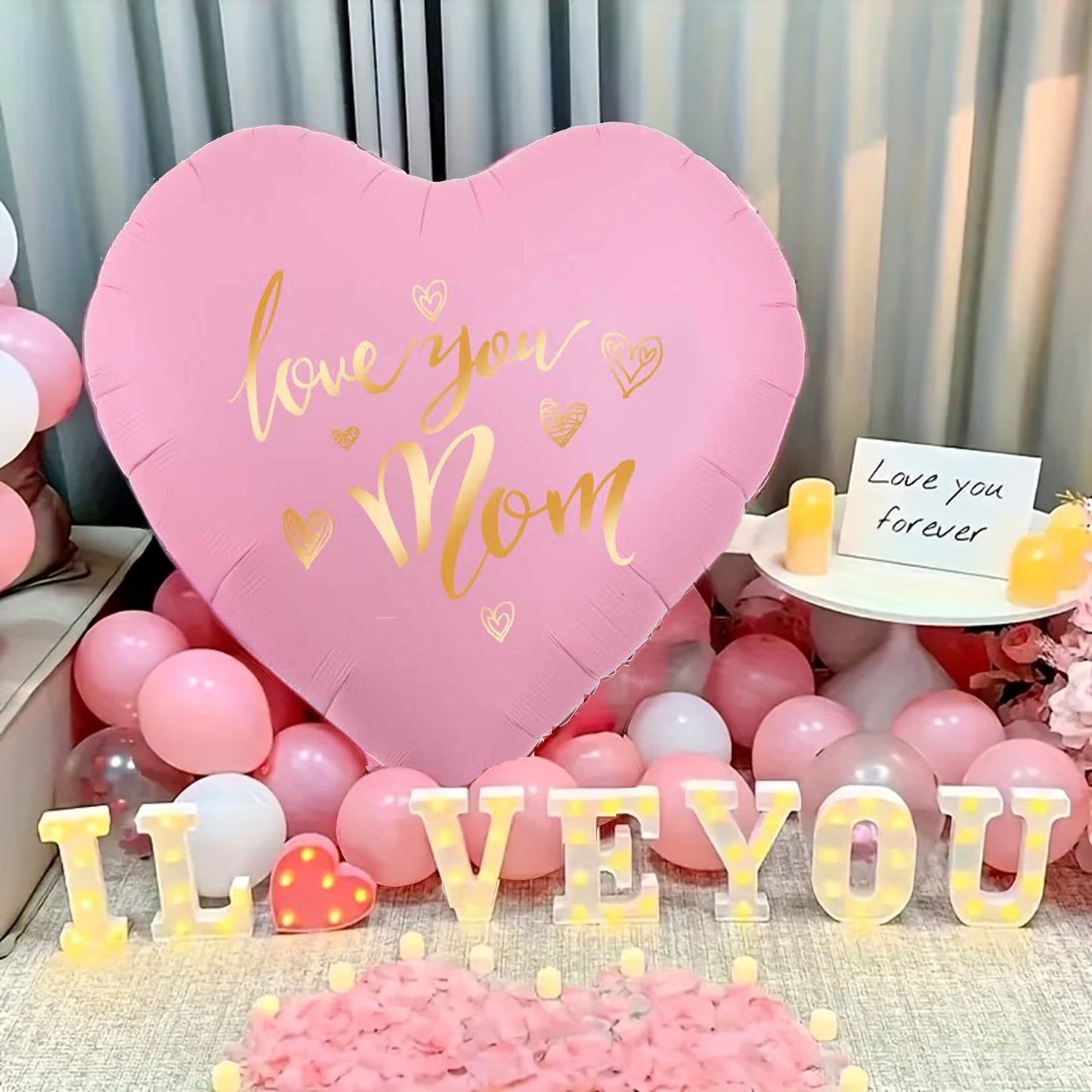 Jättehjärtformad ballong med text 'Love You Mom' – Perfekt present till mamma och festdekoration