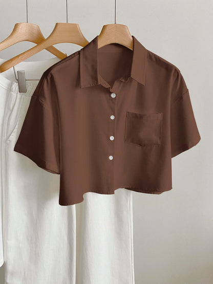 Dam Blus Kortärmad Skjorta Med Modern Cropped Passform För Vardagsbruk