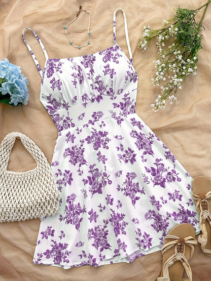 Damklänning med Blommigt Mönster och Spaghettiband – Perfekt för Sommar och Semester