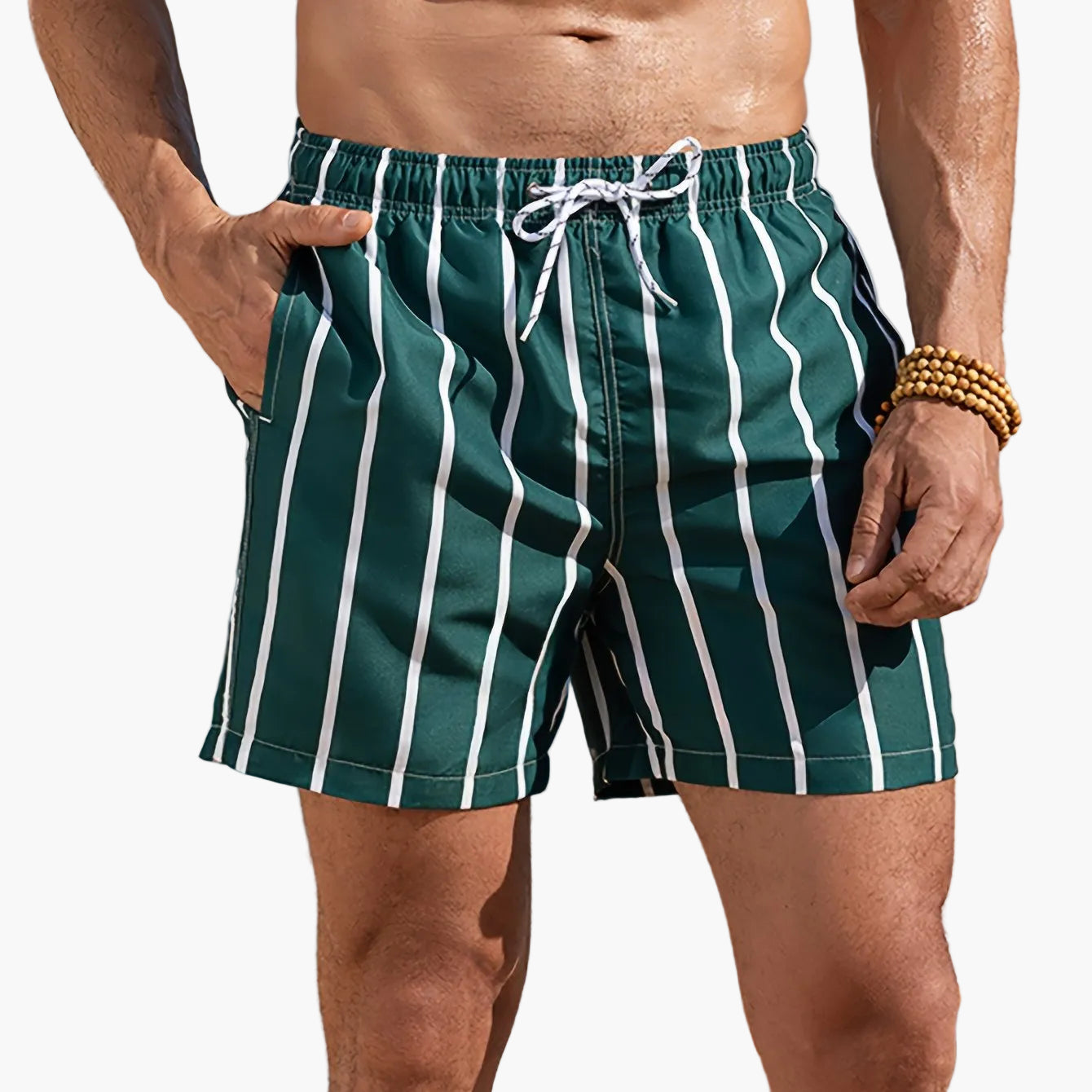 Herrarnas strandshorts med randigt mönster – avslappnad stil för sommar och semester