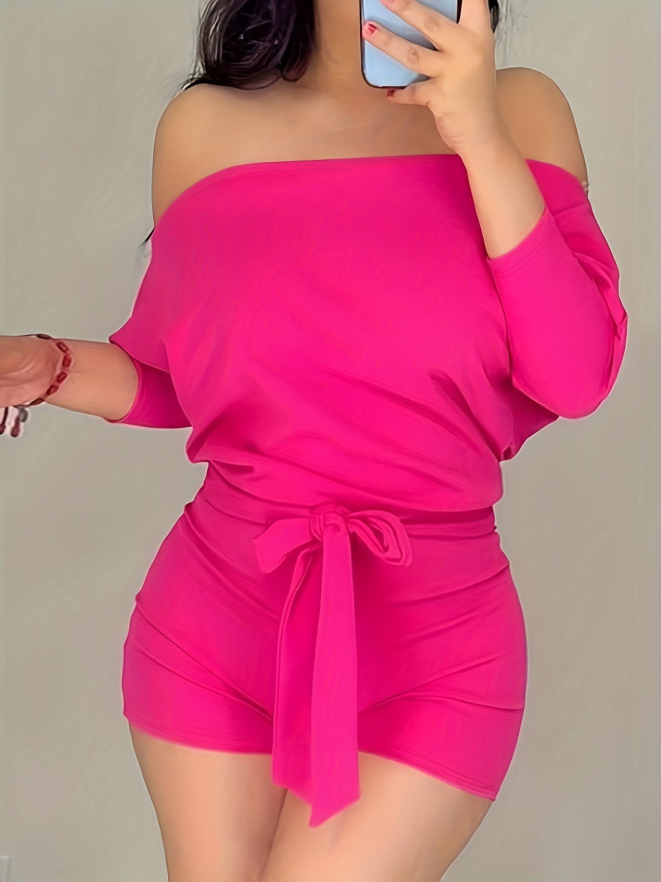 Dam Lounge Off-Shoulder Kort Set – Trendigt och Avslappnat Sommarplagg