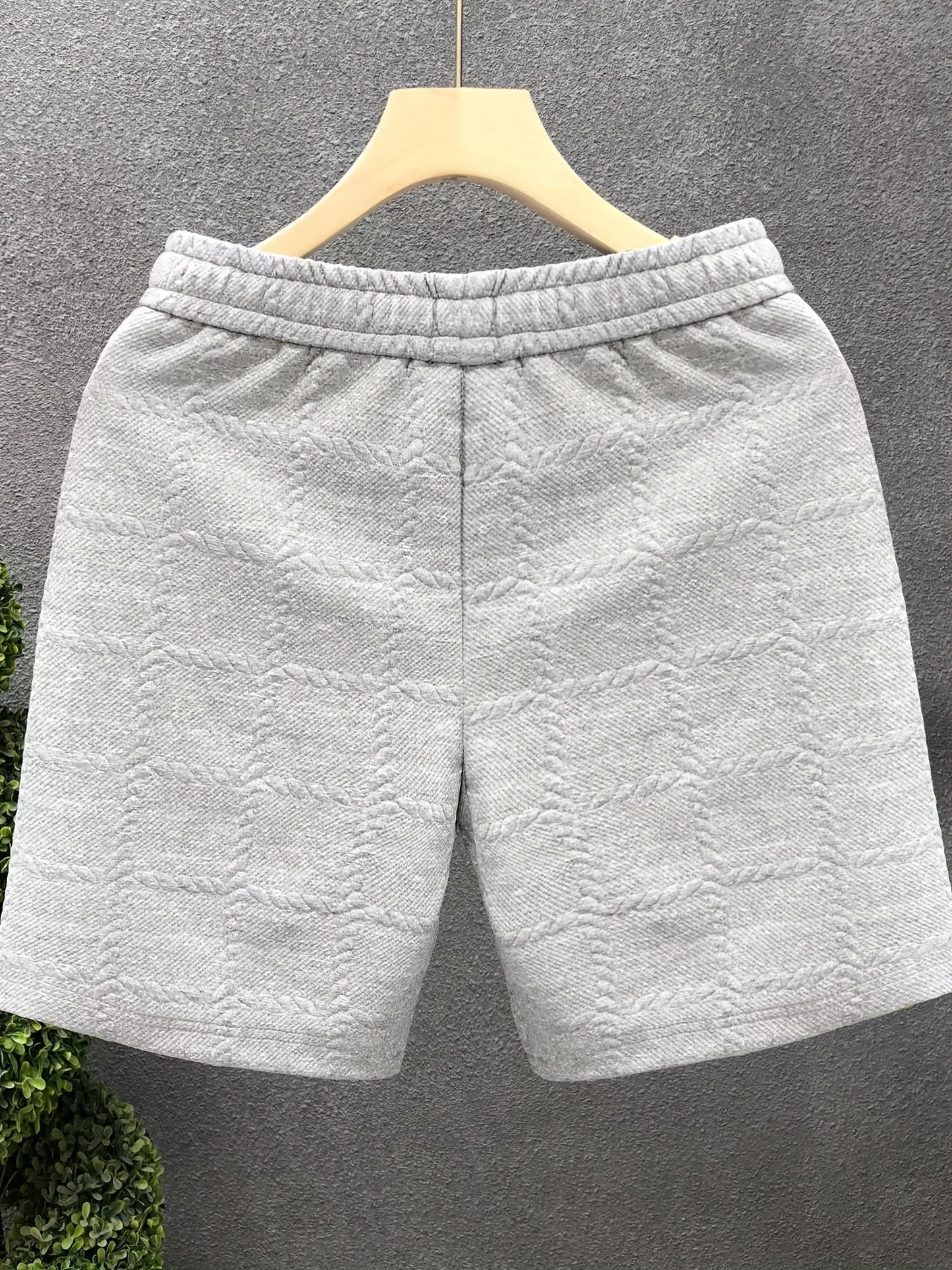 Herrshorts med Präglat Rutmönster – Modern Sportig Stil för Fritid och Träning