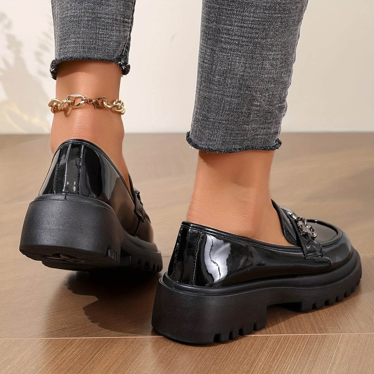 Damloafers med kedjedetalj – Preppy slip-on för vardagsbruk
