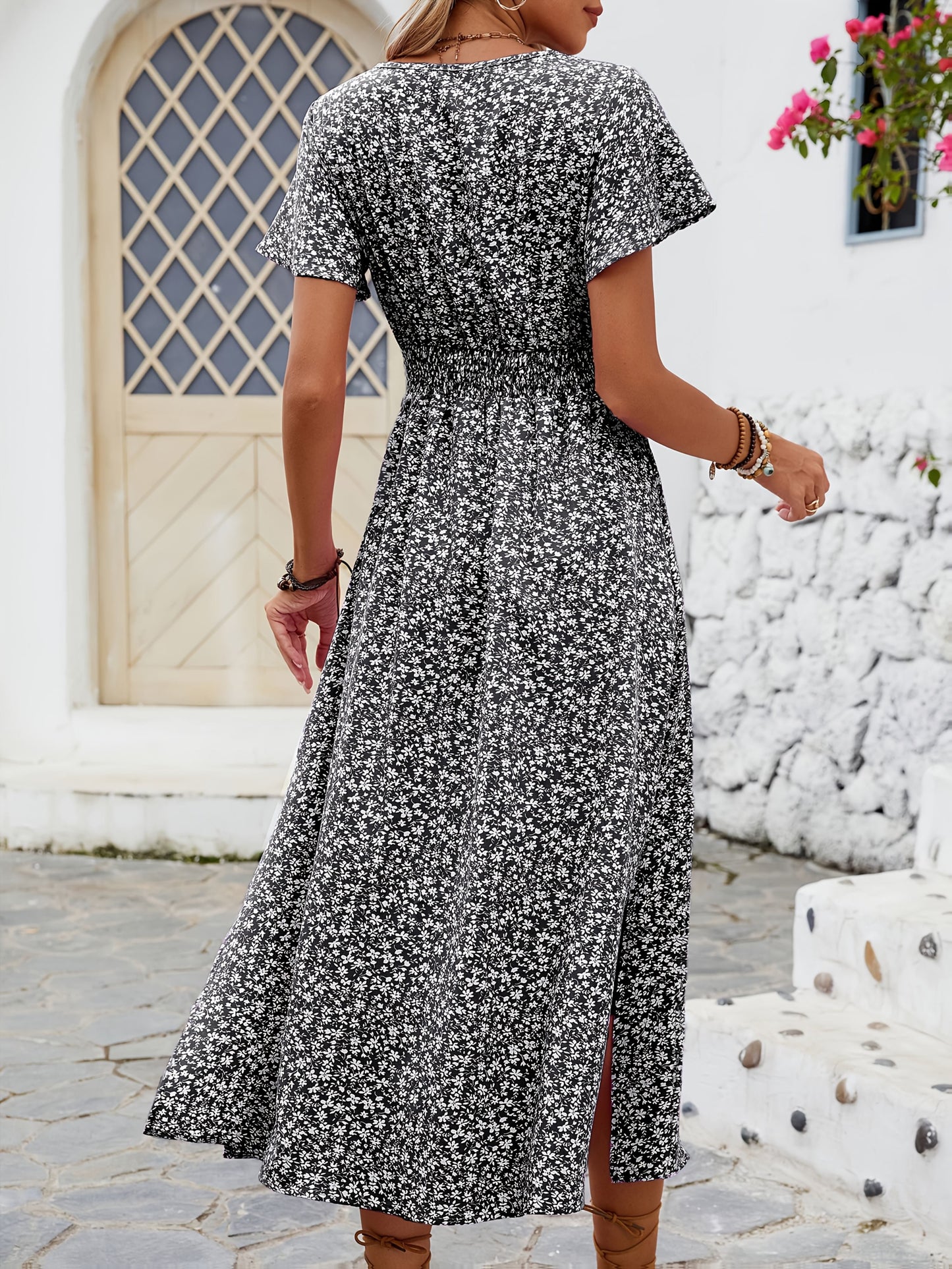 Damklänning Elegant V-ringad Blommig Sommarklänning med Kort Ärm och Slits
