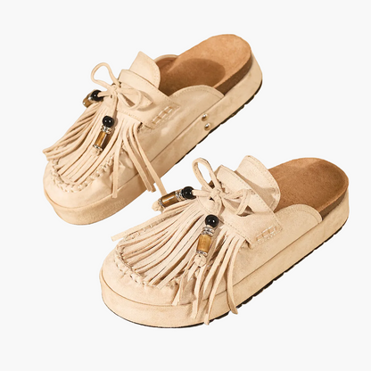 Damtofflor med fransar och pärldetaljer – Vintage stil för sommar och fritid