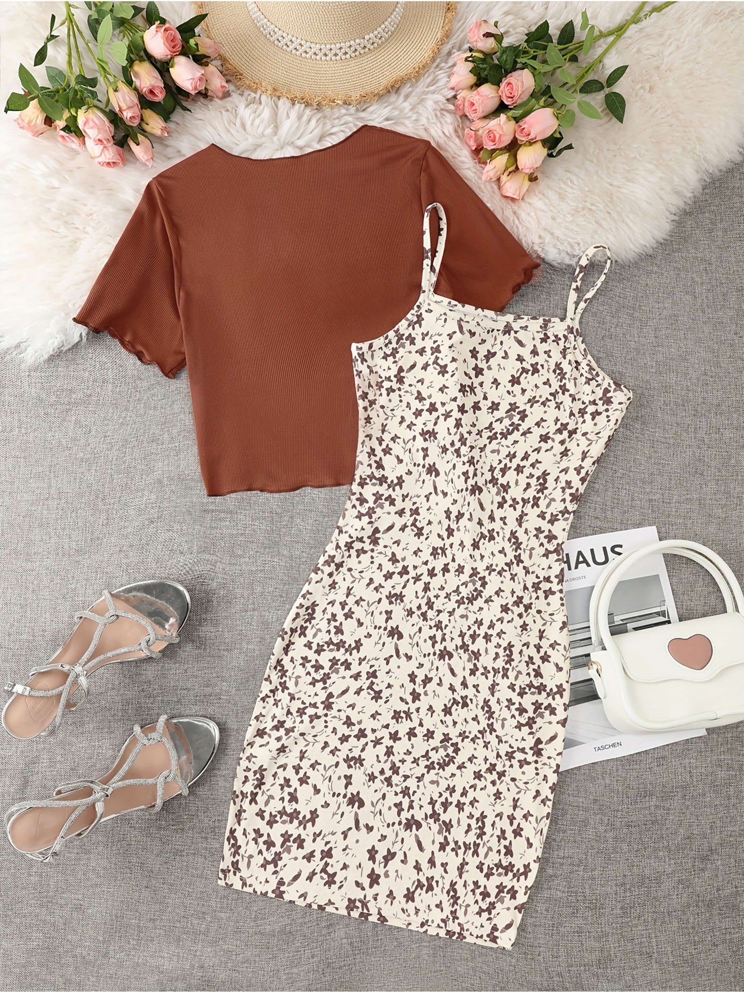 Damklänning med Elegant Omlott-Topp och Somrig Blommig Bodycon Stil – Perfekt för Vår och Sommar
