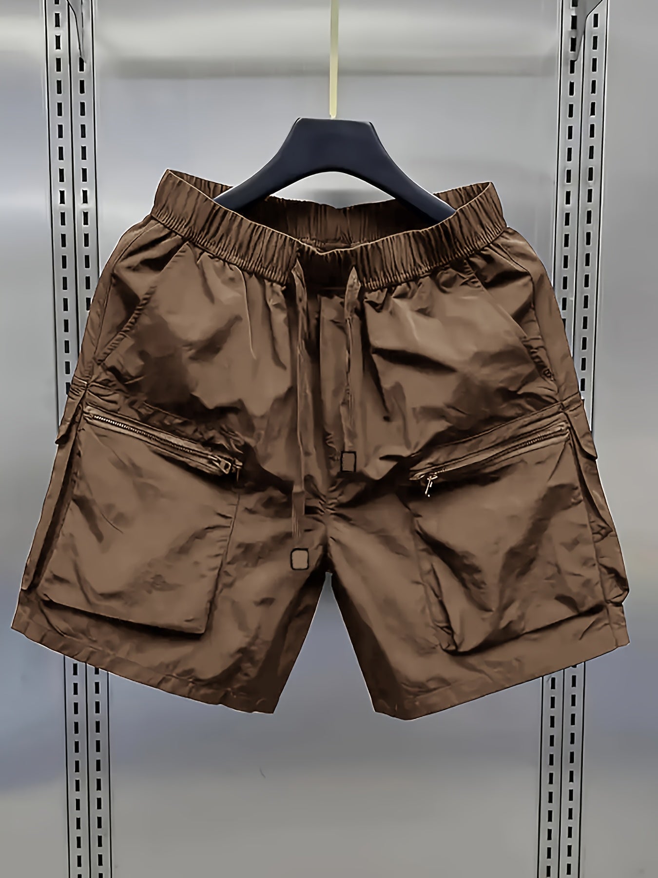 Herrarnas avslappnade cargoshorts med stora fickor och dragkedja – trendig streetwear för vardag och fritid
