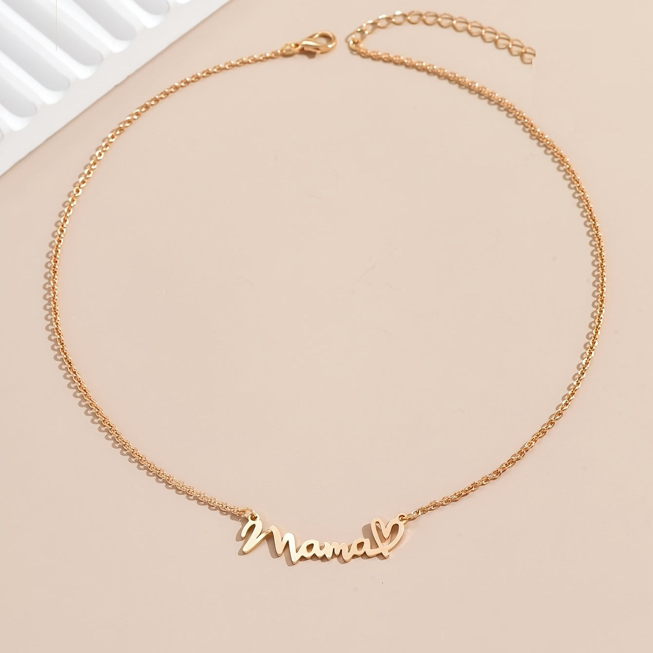 Dam Halsband Mama Hjärta – Elegant Script Smycke för Morsdag och Gåva
