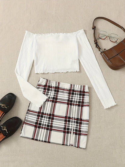Damset – Elegant Off Shoulder Top och Rutig Kjol – Perfekt för Vår och Sommar