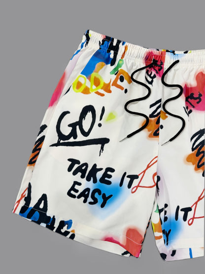 Herrshorts med graffiti-tryck och streetwear-stil för avslappnad vardag och strand