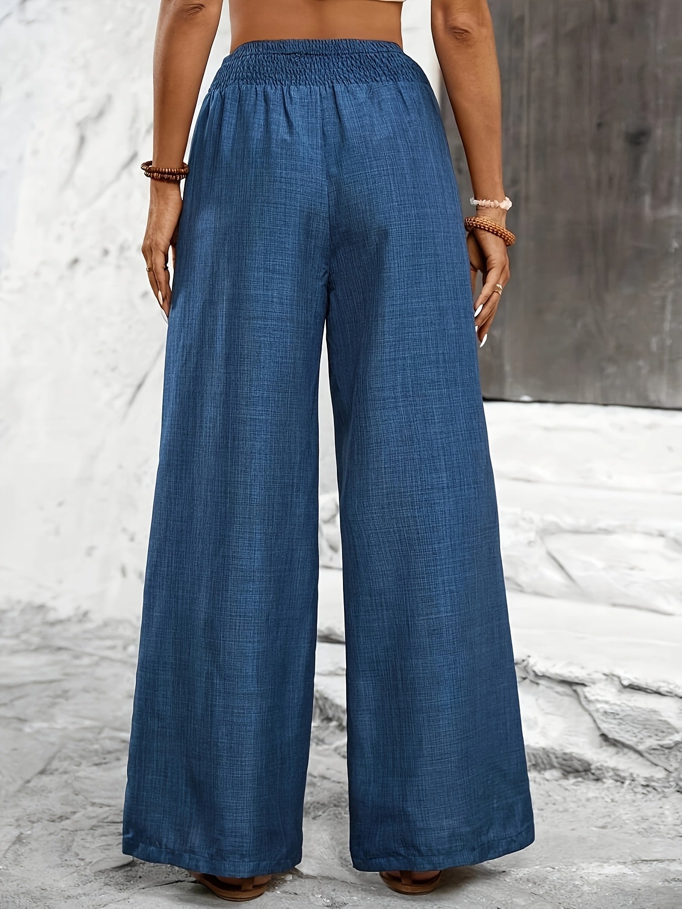 Dam Eleganta Vida Byxor med Smockad Midja för Avslappnad och Stilren Look