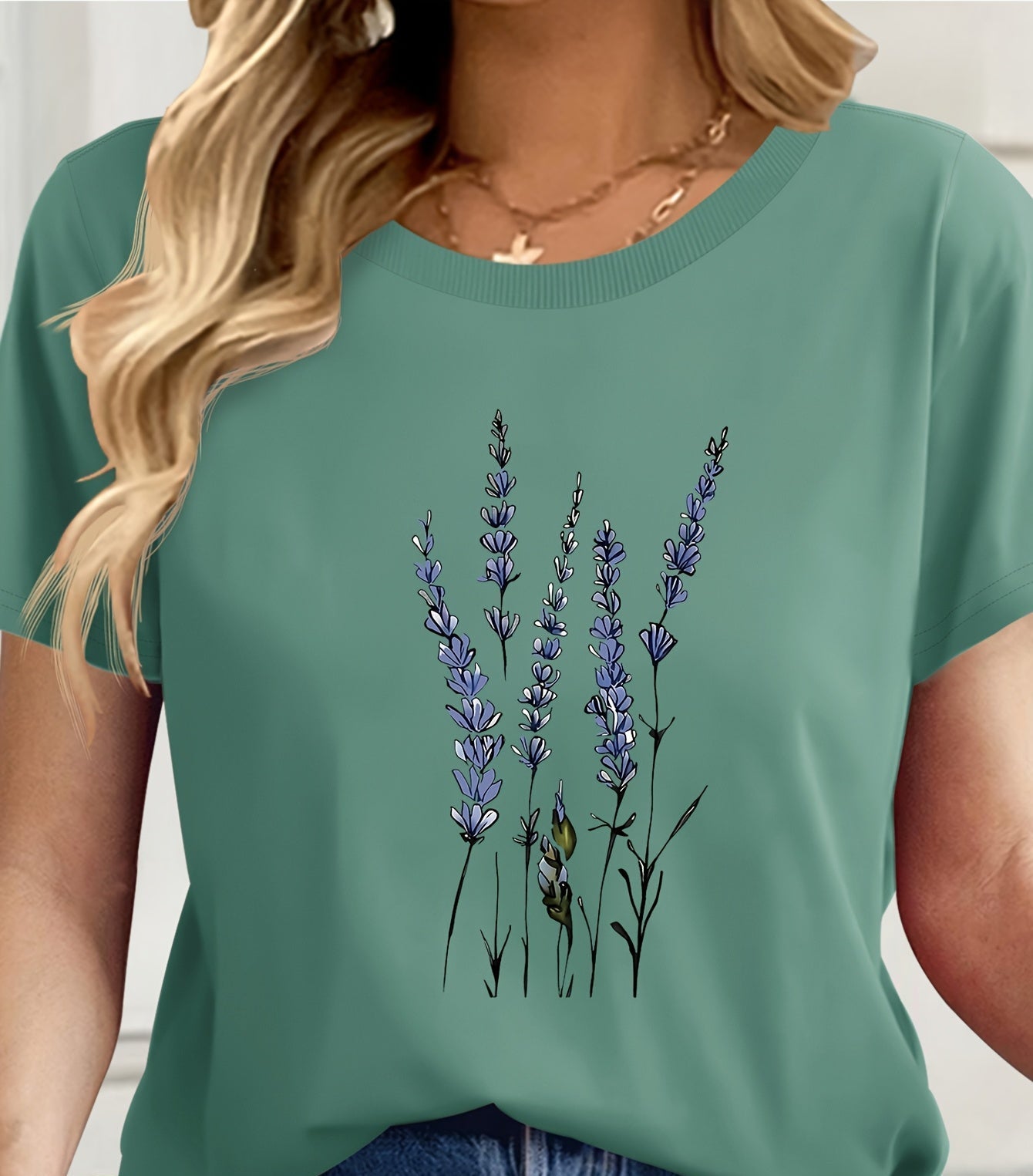 Dam T-shirt med konstnärligt vildblomstryck – Avslappnad stil för vardagsbruk