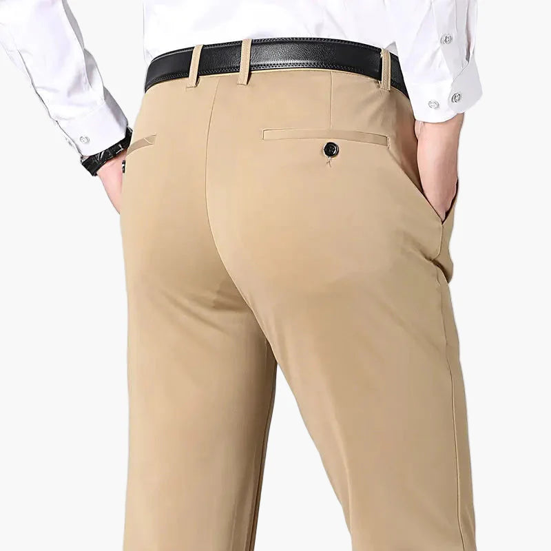 Herrbyxa Stretch Modern – Smal Passform för Arbete & Vardag