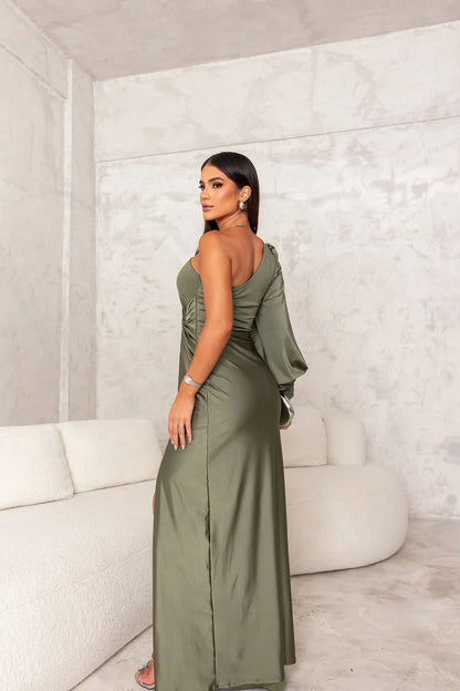 Damernas festklänning – Elegant asymmetrisk kvällsklänning med draperad axel och slits